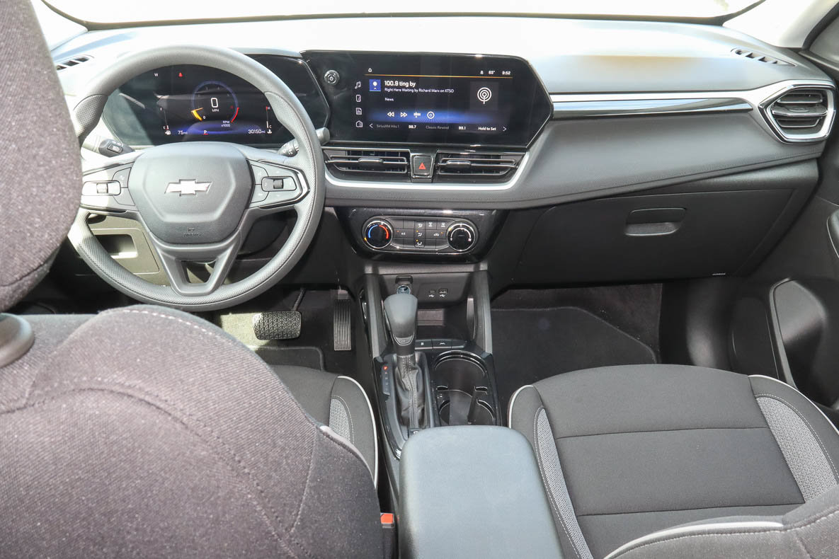 Used 2025 Chevrolet TrailBlazer LT FWD image 10