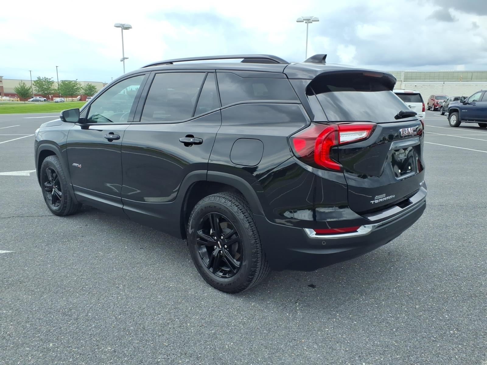 Certified 2024 GMC Terrain AT4 w/ Infotainment Package II AWD/4WD image 6