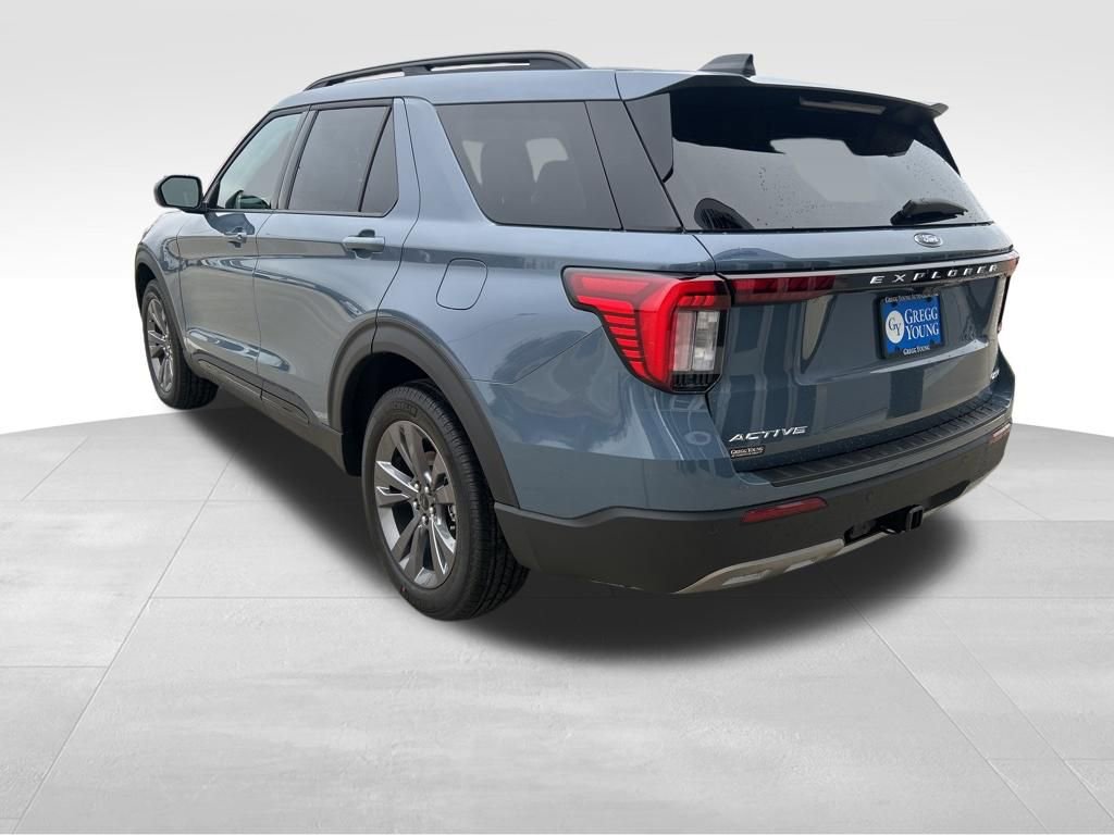 Used 2026 Ford Explorer Active w/ Active Comfort Package image 4