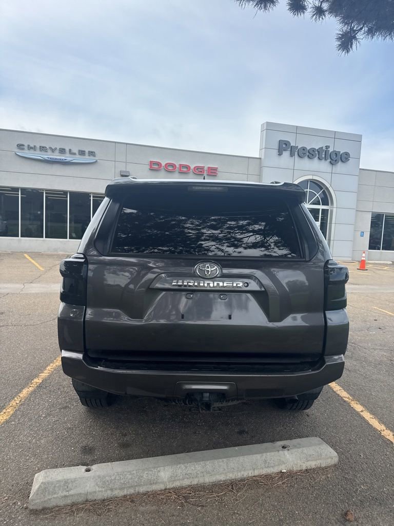 Used 2021 Toyota 4Runner SR5 AWD/4WD image 3