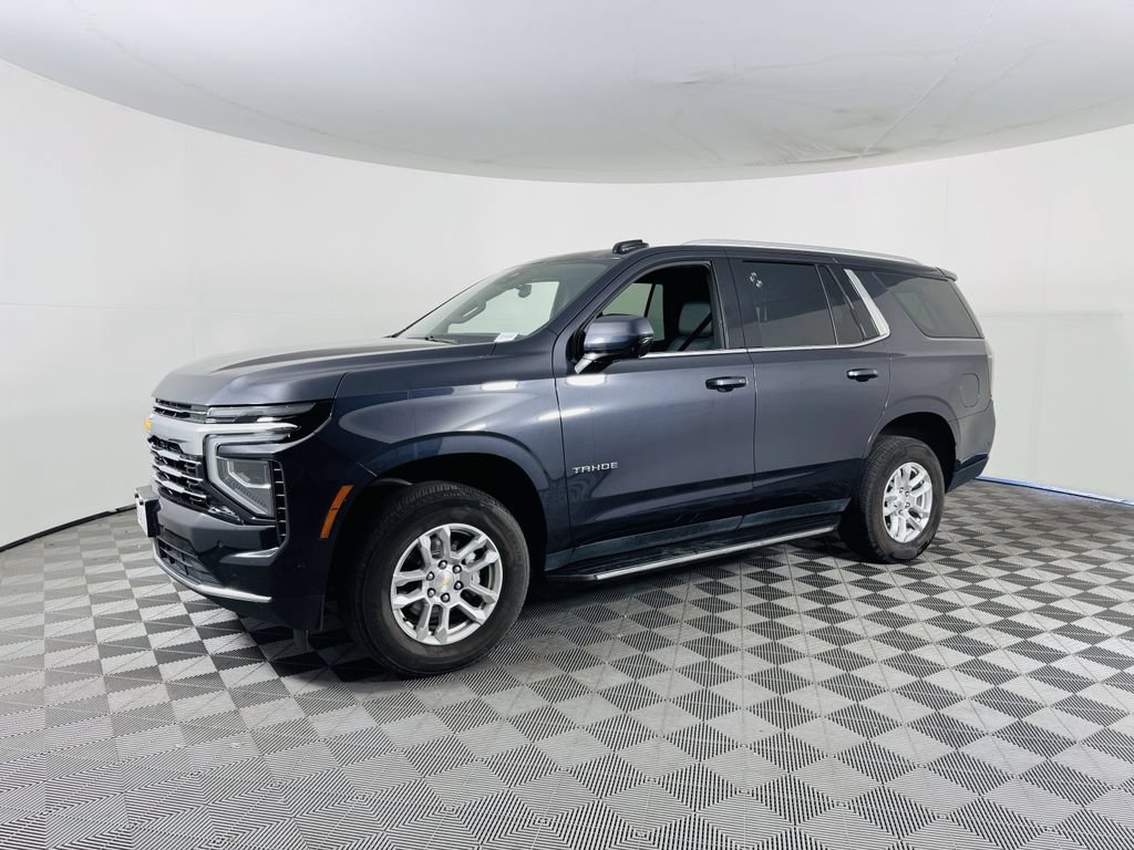 Certified 2025 Chevrolet Tahoe LT AWD/4WD image 4