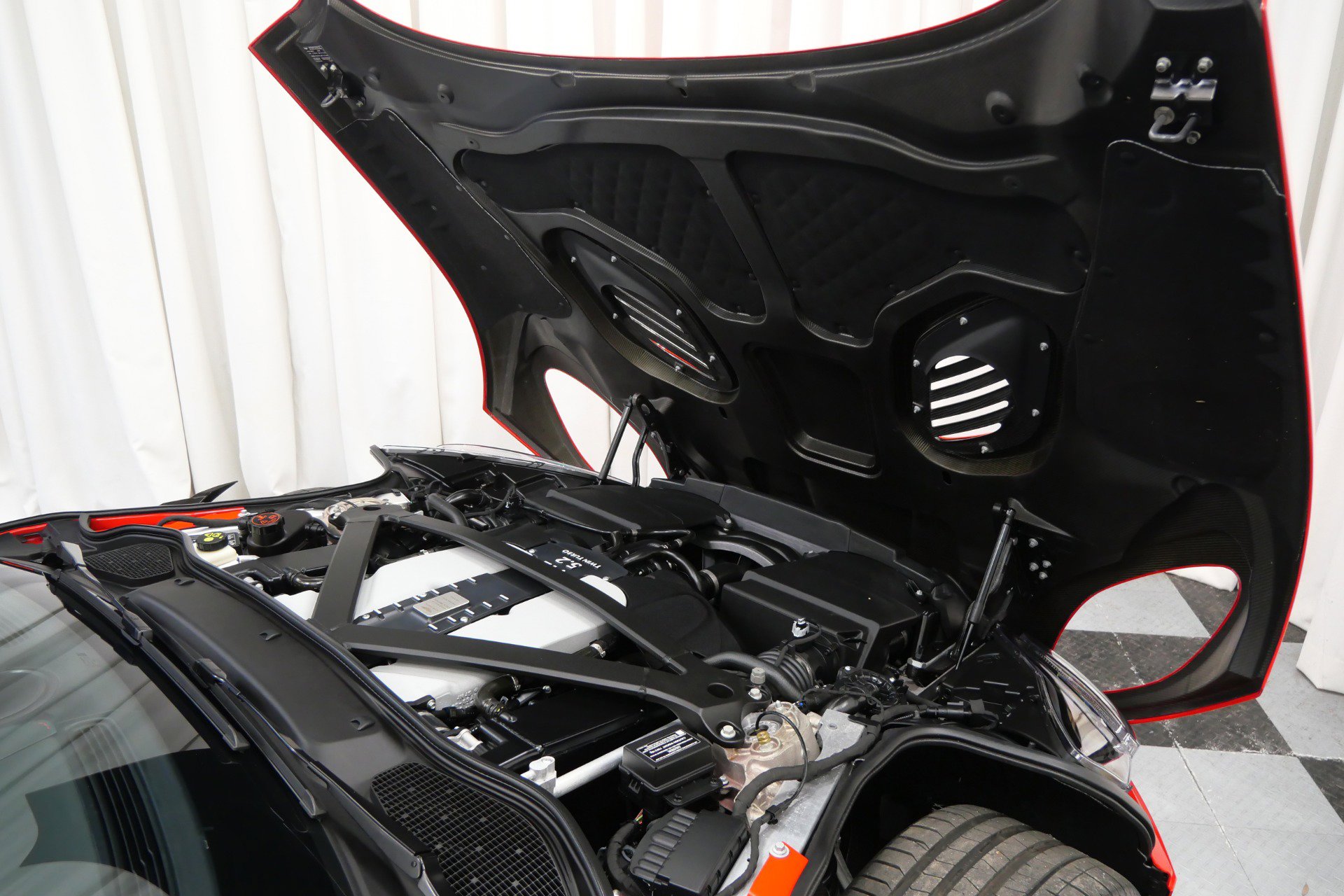 Used 2023 Aston Martin DBS Superleggera Volante image 66