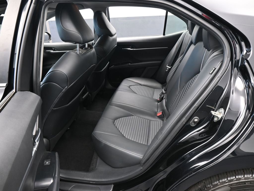 Used 2020 Toyota Camry SE image 27