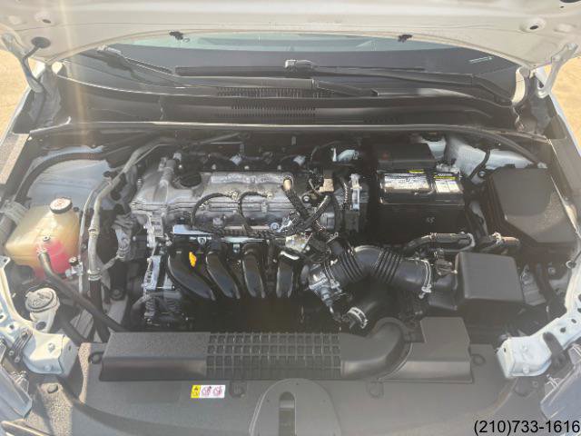 Used 2021 Toyota Corolla LE image 10