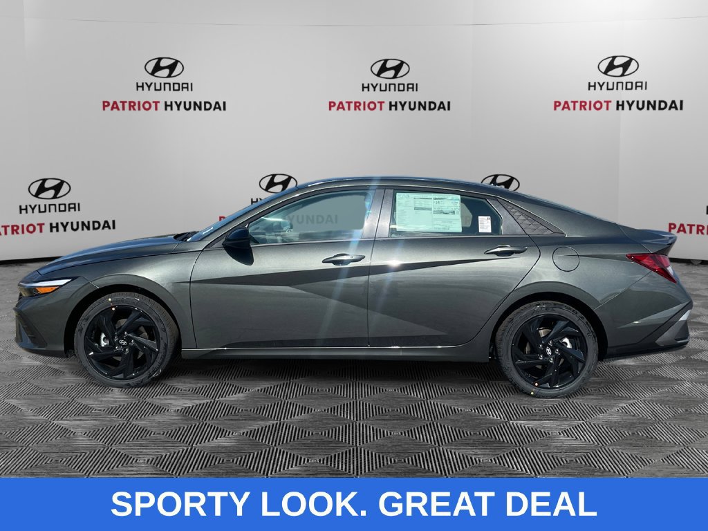 Used 2026 Hyundai Elantra Sport FWD image 6