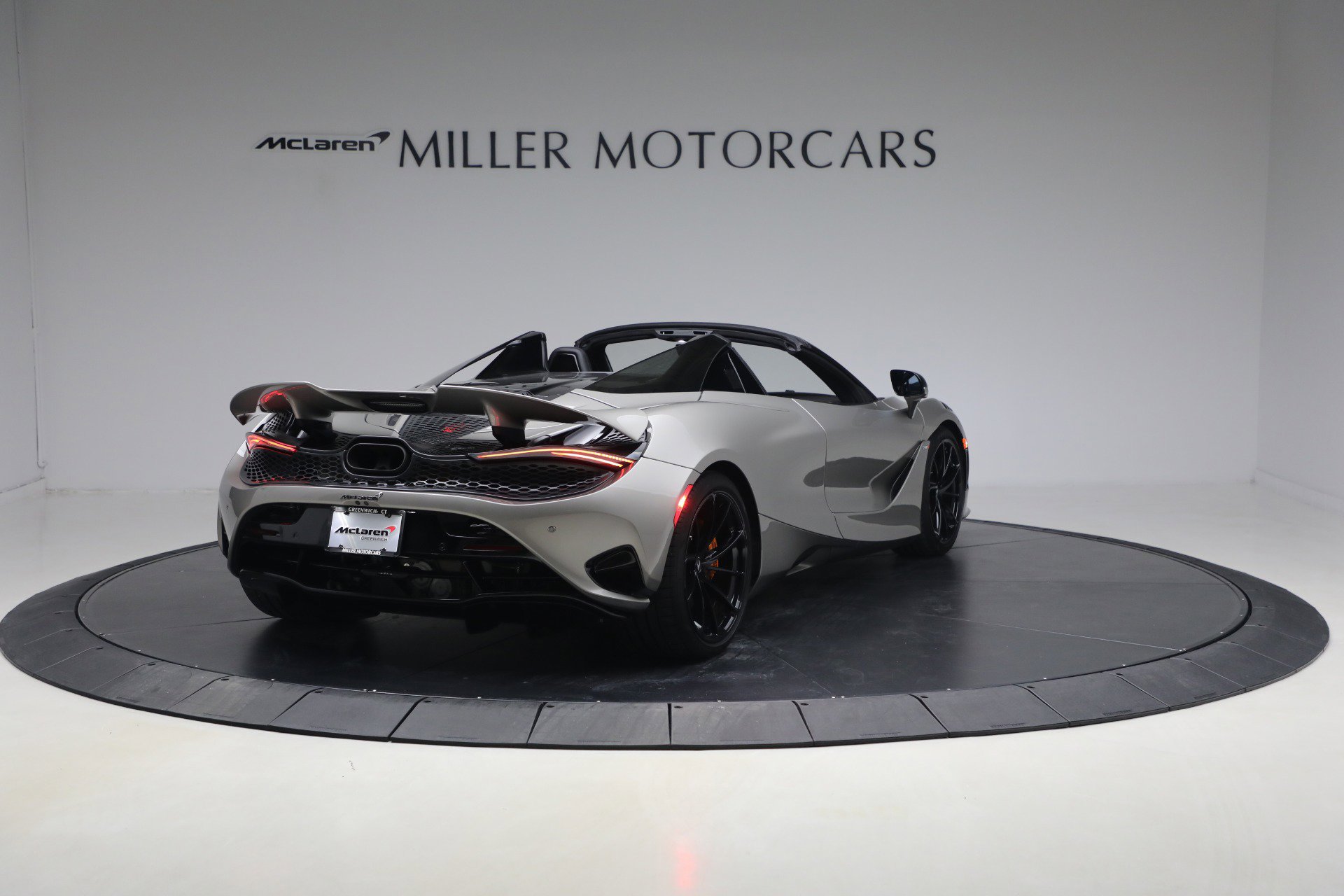 Used 2025 McLaren 750S Spider image 7