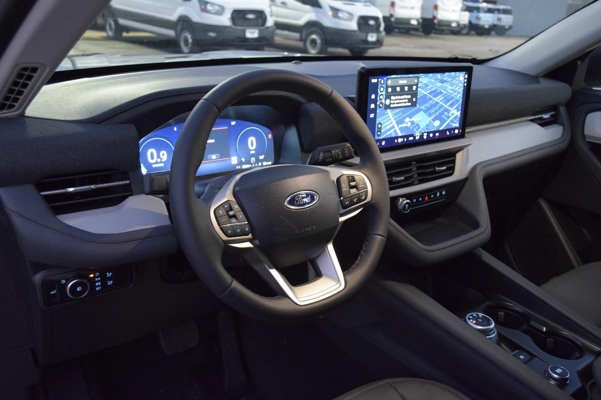 New 2026 Ford Explorer Active w/ Active Comfort Package image 17