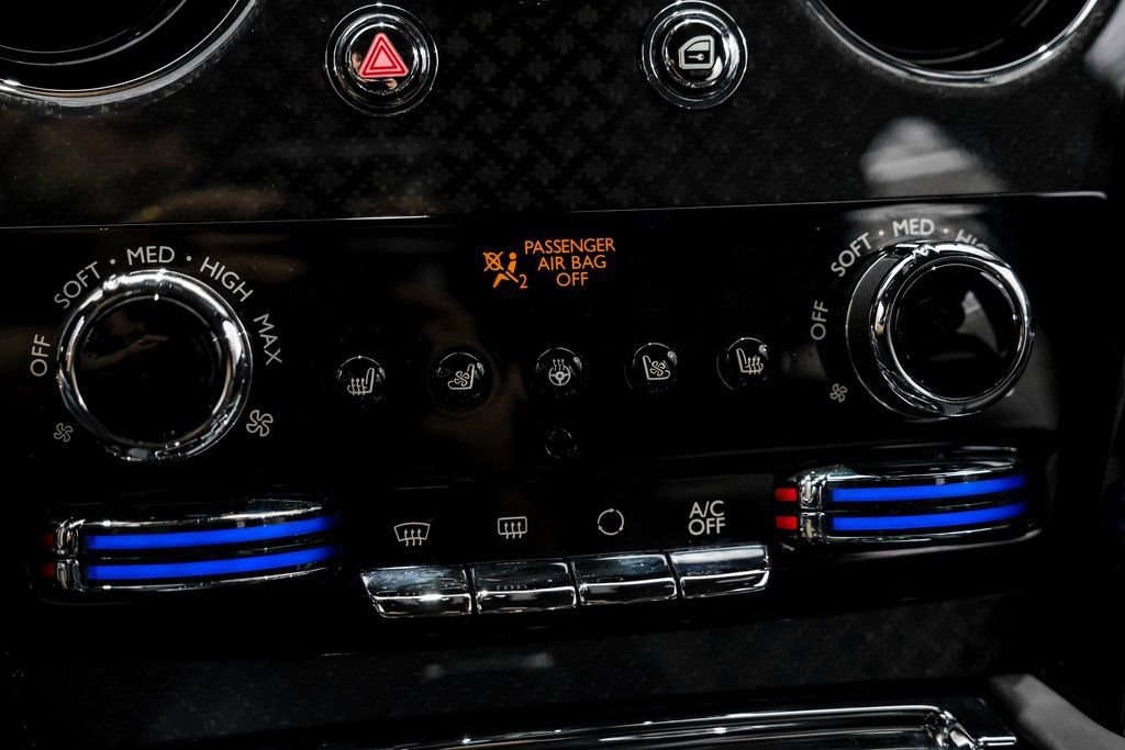 Used 2023 Rolls-Royce Cullinan Black Badge w/ Driver's Package image 18