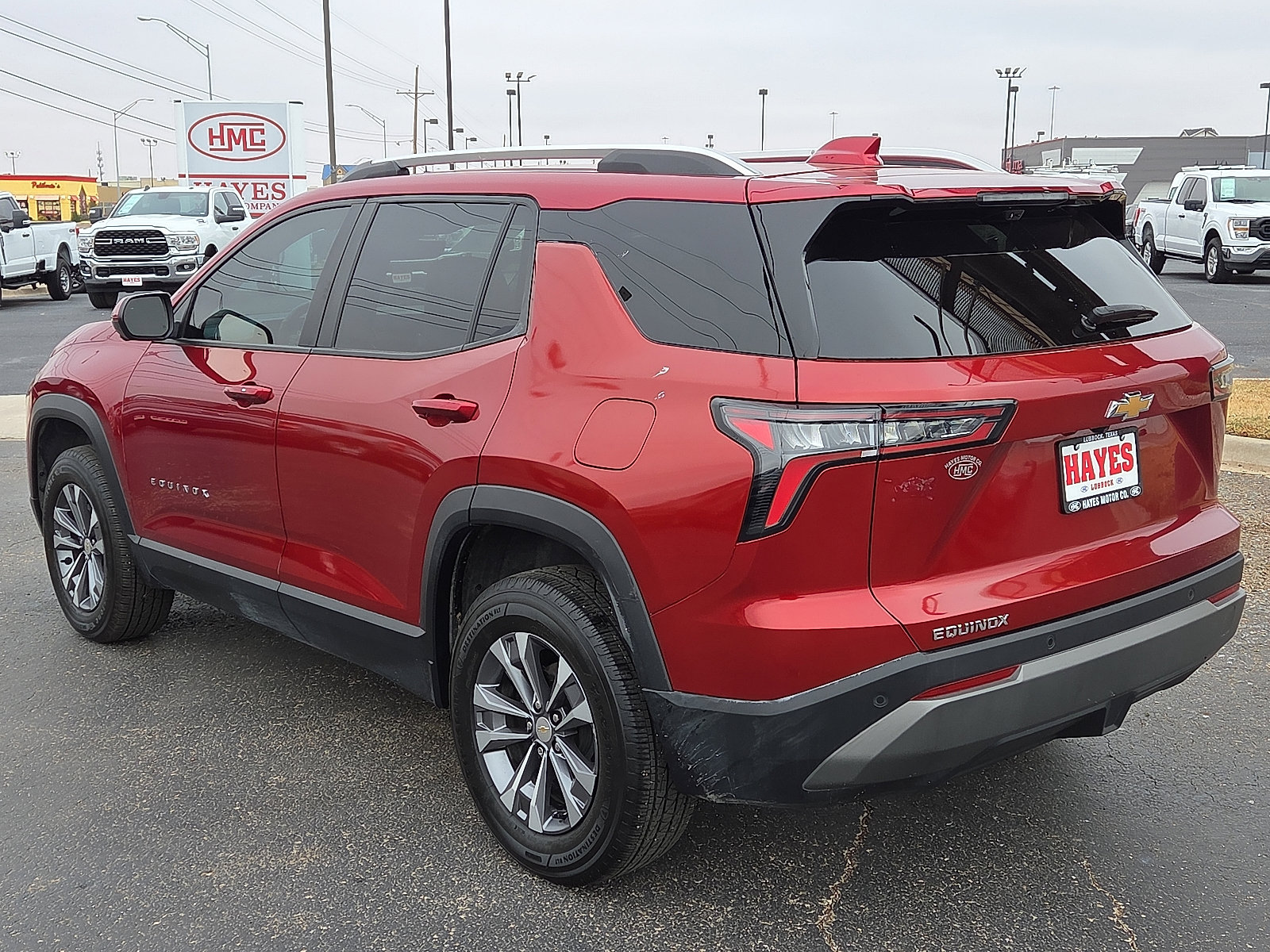 Used 2025 Chevrolet Equinox LT w/ Convenience Package II image 3
