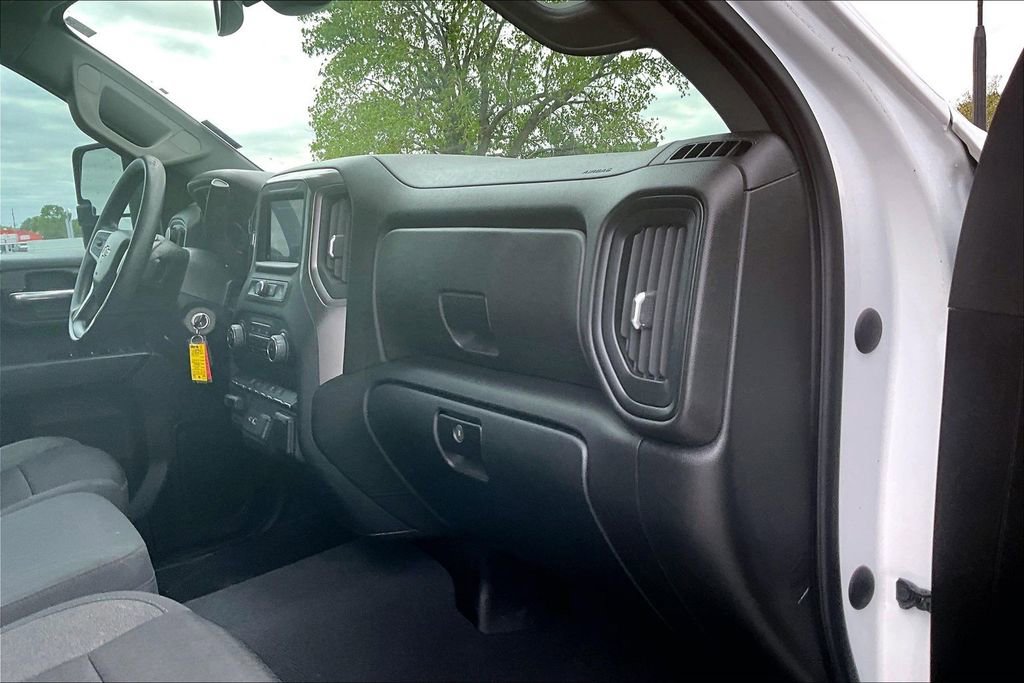 Used 2023 Chevrolet Silverado 2500 Custom w/ Custom Value Package AWD/4WD image 15