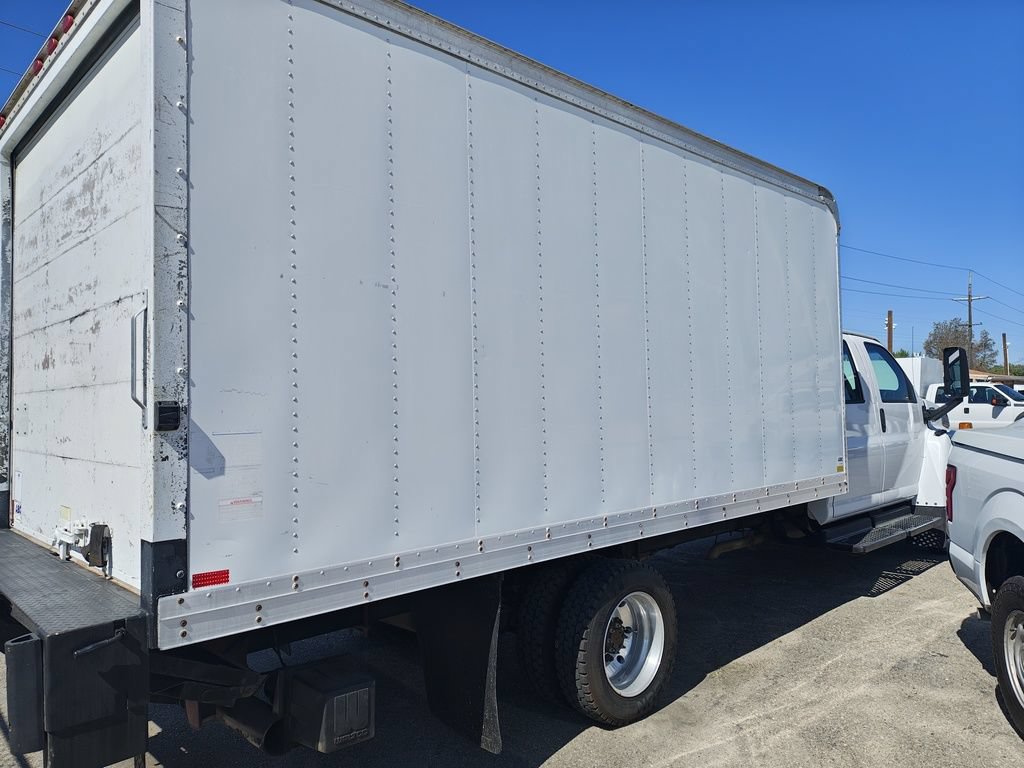 Used 2004 Chevrolet Kodiak C4500 2WD Crew Cab image 3