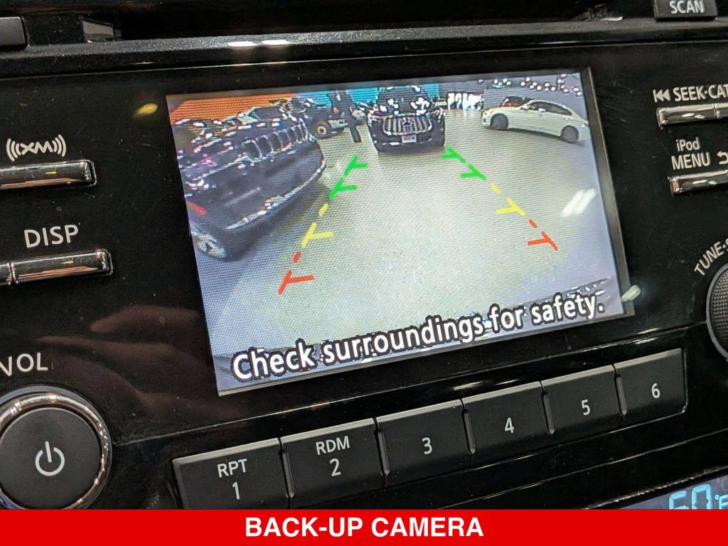 Used 2017 Nissan Rogue SV AWD/4WD image 24