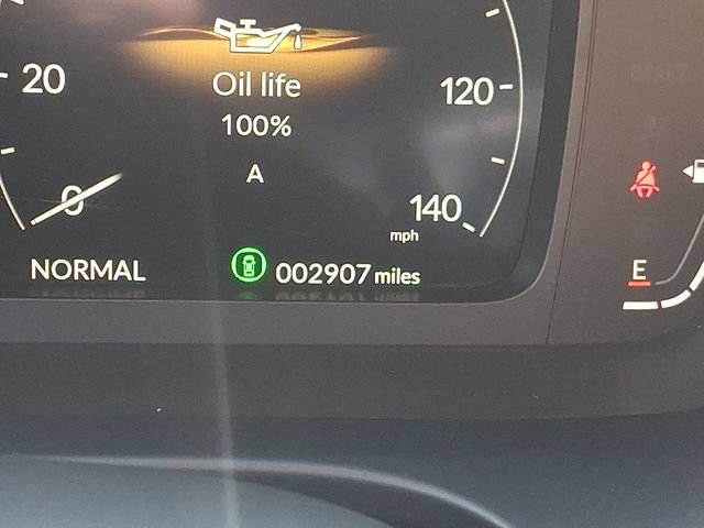 Used 2025 Acura ADX FWD image 23