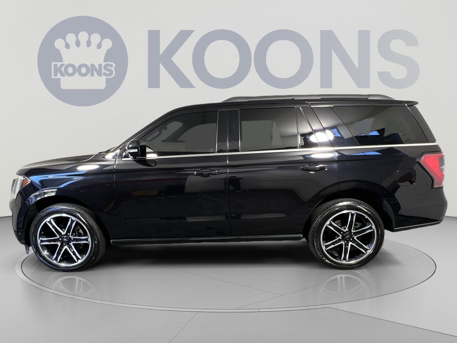 Certified 2019 Ford Expedition Limited w/ Equipment Group 303A AWD/4WD image 2