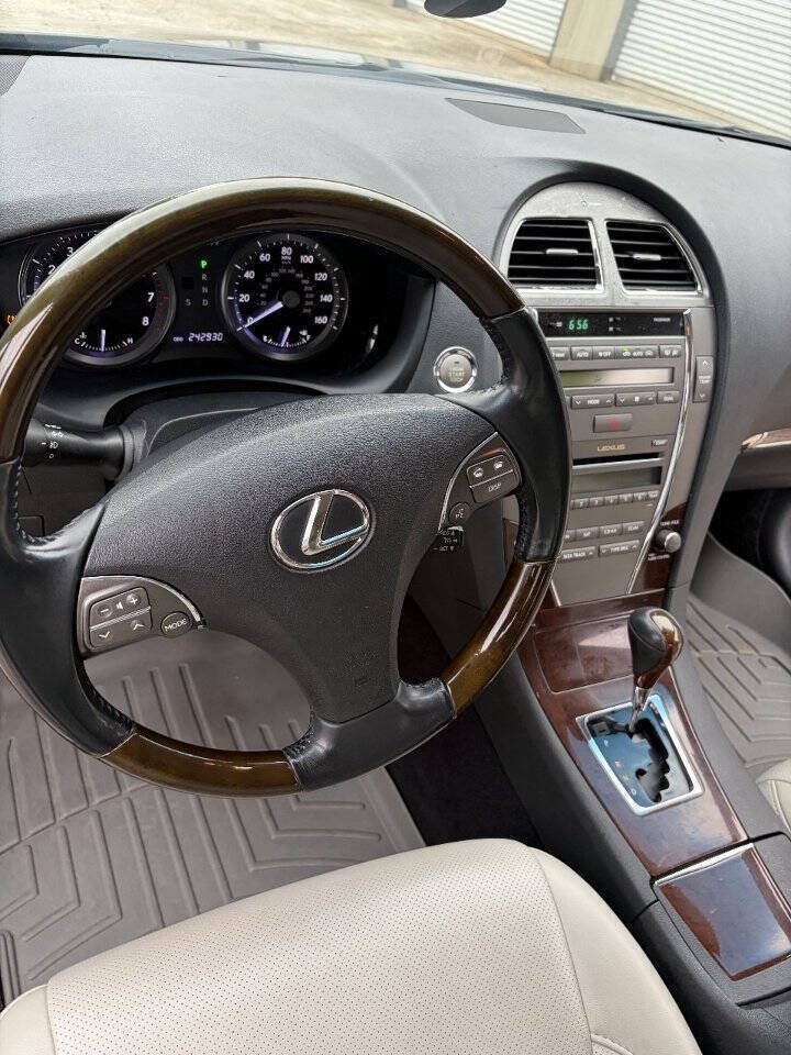 Used 2011 Lexus ES 350 FWD image 31