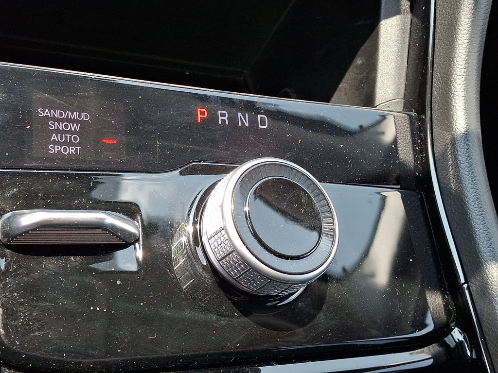 Used 2023 Jeep Grand Cherokee Limited AWD/4WD image 27