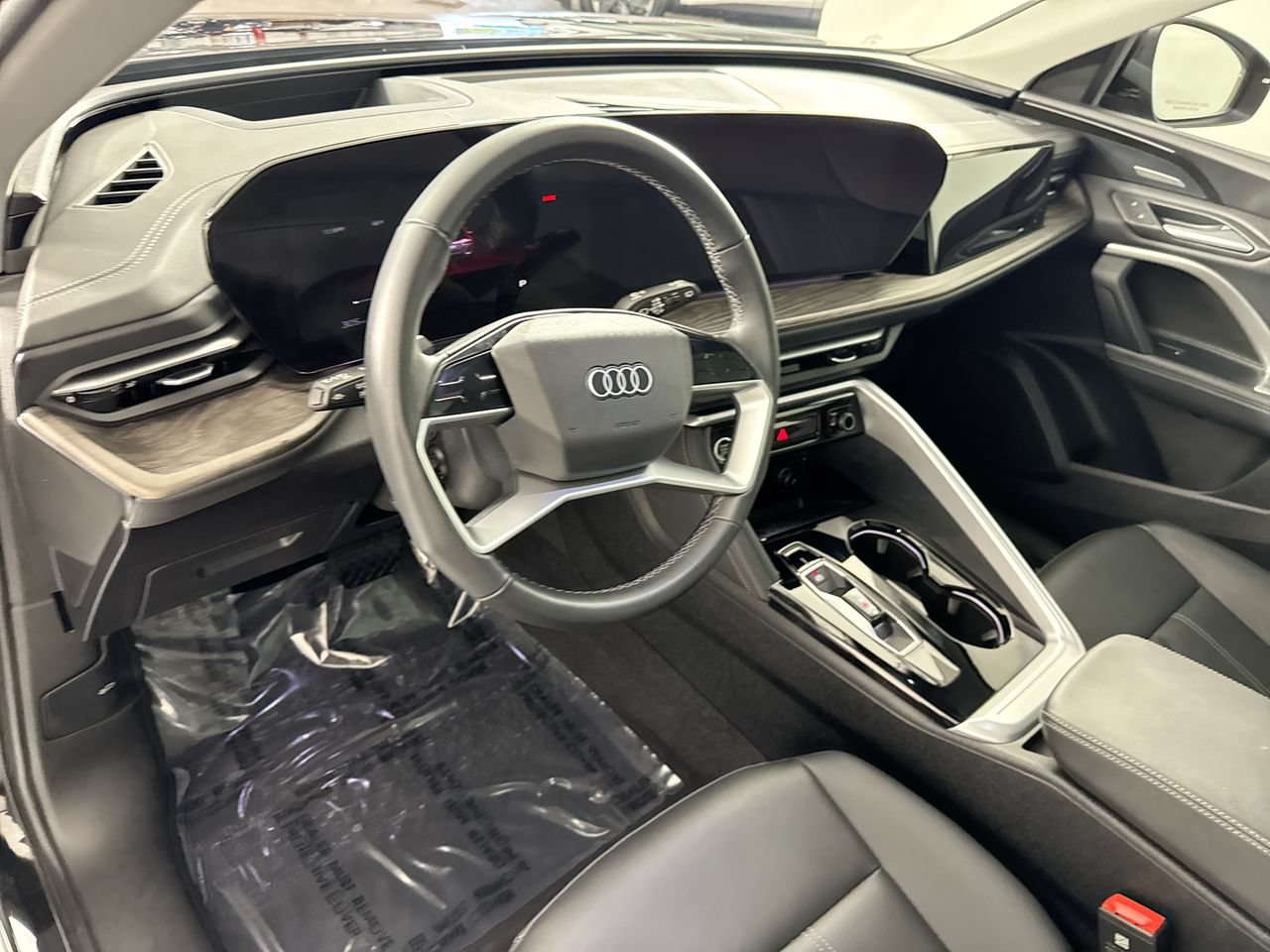 Used 2025 Audi Q5 Premium Plus w/ Premium Plus AWD/4WD image 9