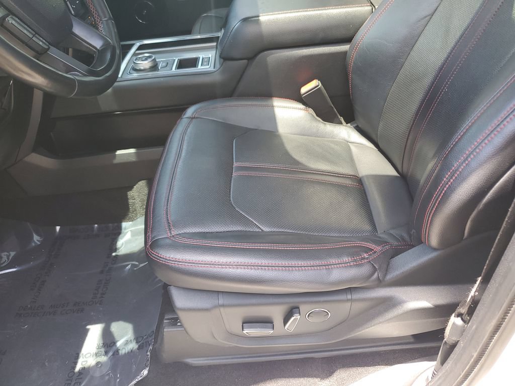 Used 2019 Ford Expedition Limited w/ Equipment Group 303A RWD image 21