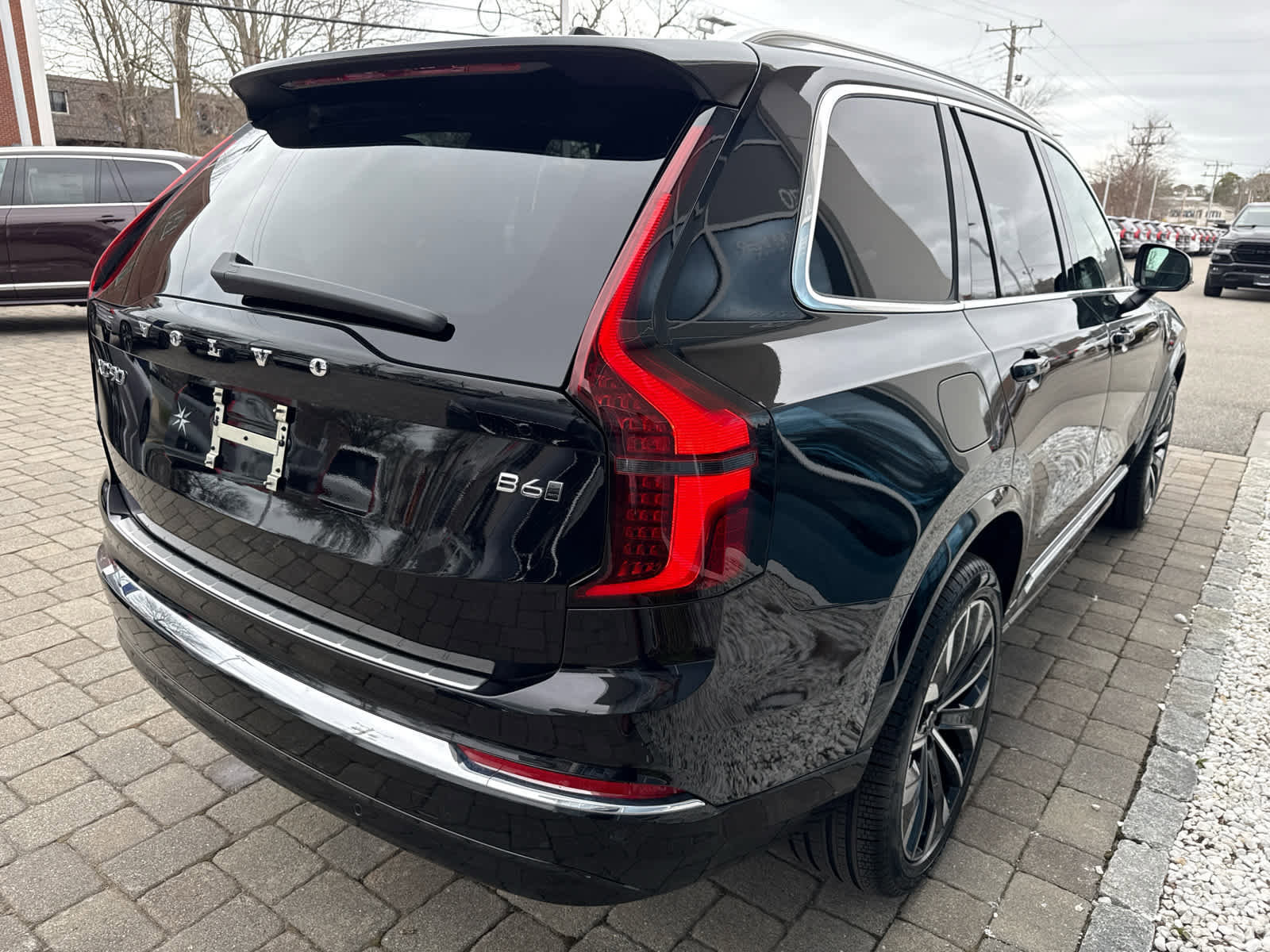 Used 2026 Volvo XC90 B6 Plus image 24