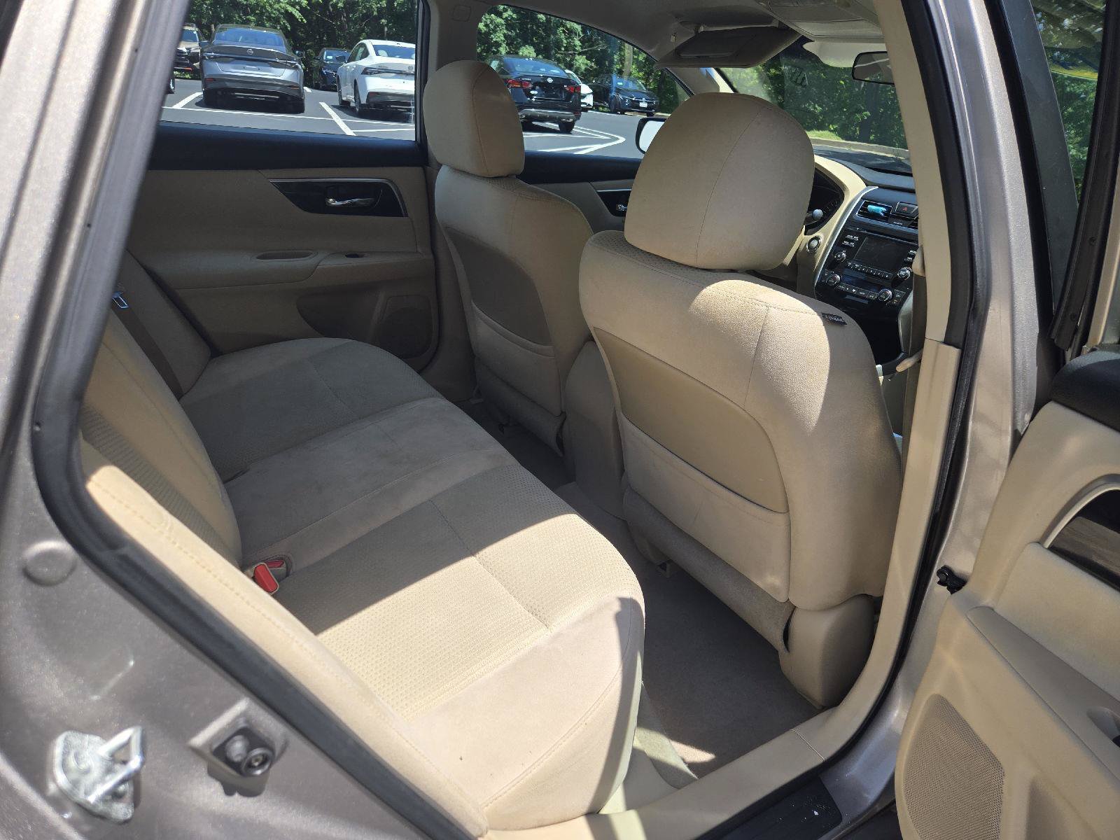 Used 2014 Nissan Altima 2.5 SV FWD image 25