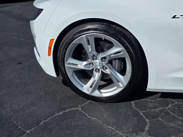 Used 2023 Chevrolet Camaro LT w/ Technology Package RWD image 5