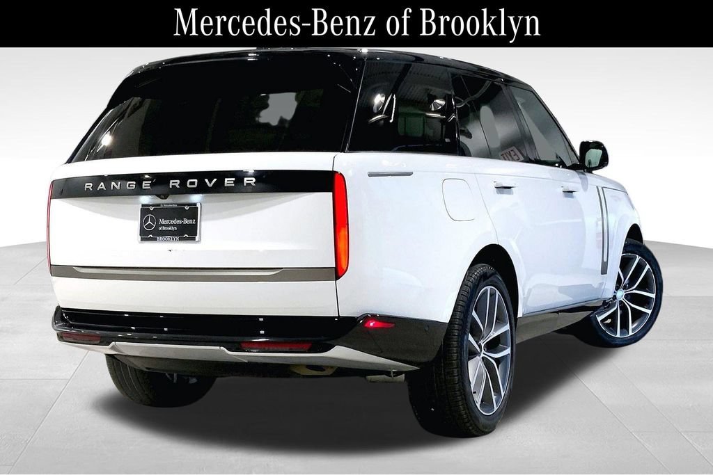 Used 2025 Land Rover Range Rover SE AWD/4WD image 12