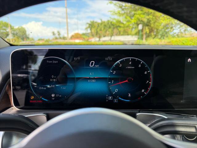 Used 2021 Mercedes-Benz GLB 250 w/ Premium Package image 10