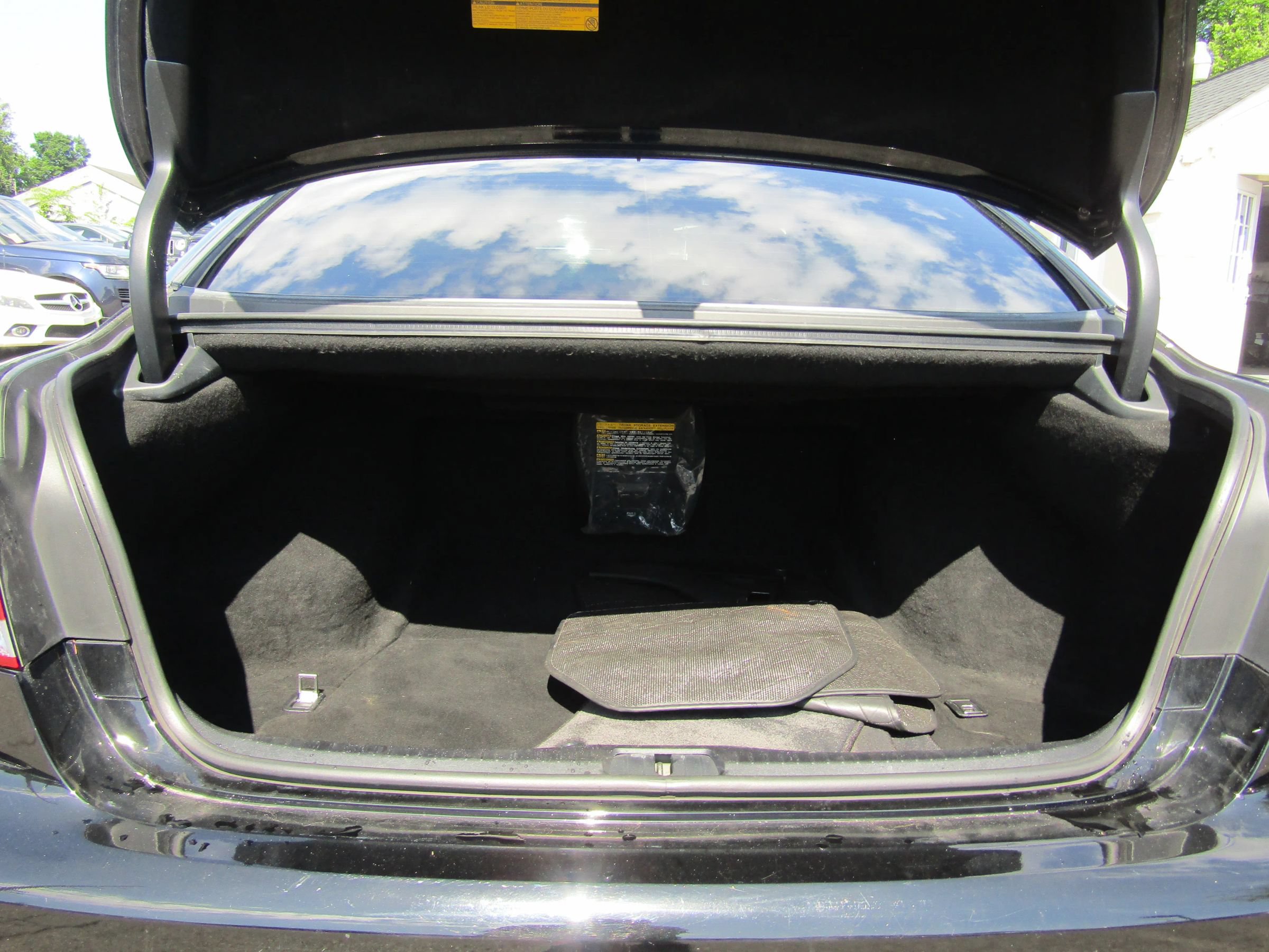 Used 2013 Lexus LS 460 AWD w/ Comfort Pkg image 18