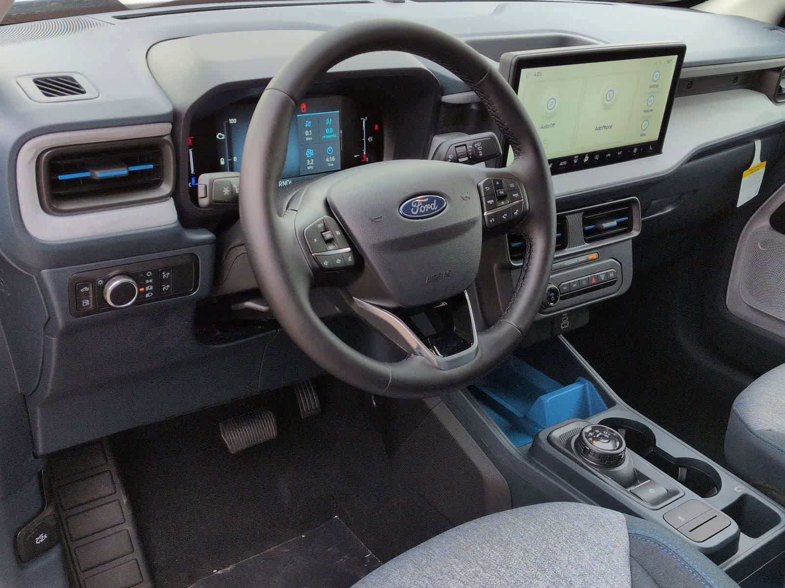 New 2025 Ford Maverick XLT w/ XLT Luxury Package image 10
