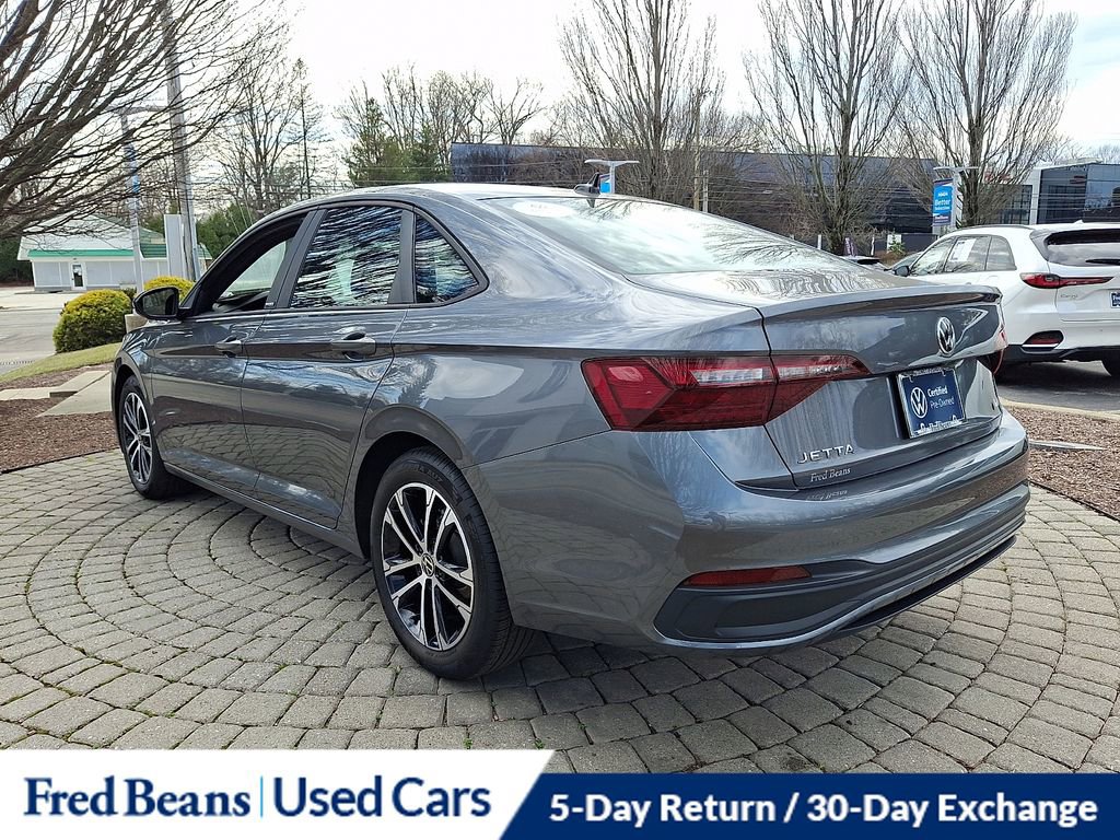 Certified 2024 Volkswagen Jetta Sport image 5