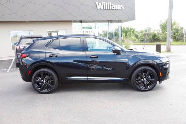 Used 2022 Buick Envision Preferred AWD/4WD image 2