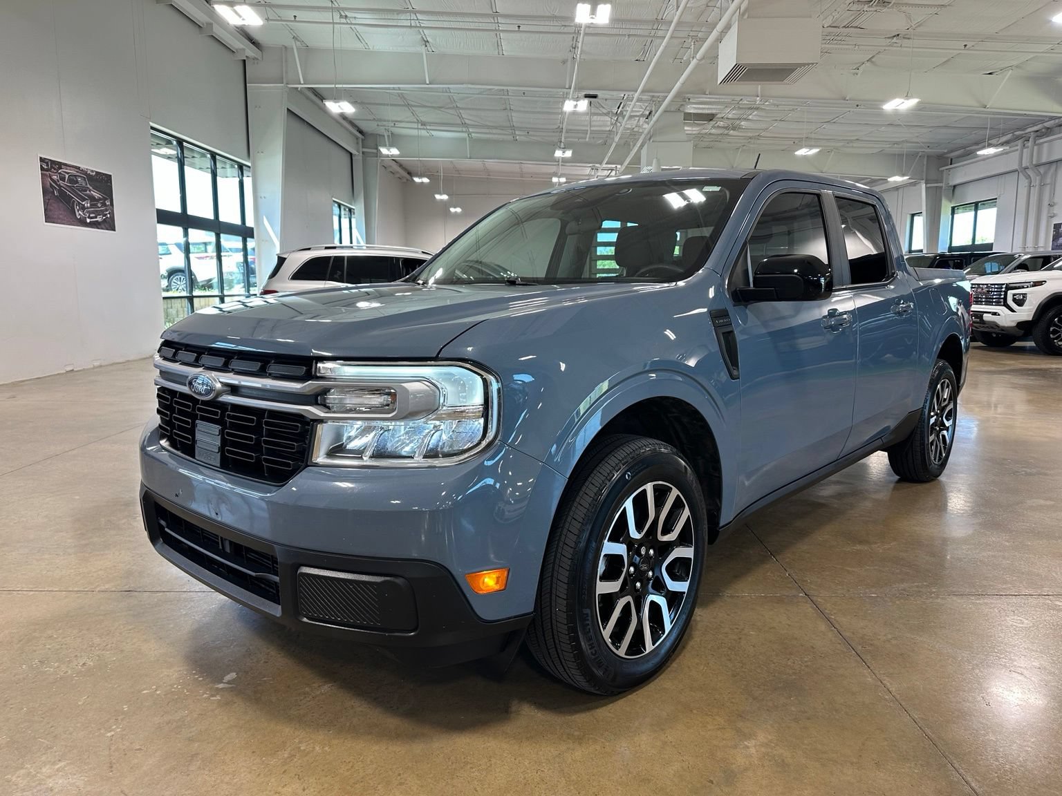 Used 2024 Ford Maverick Lariat AWD/4WD image 3