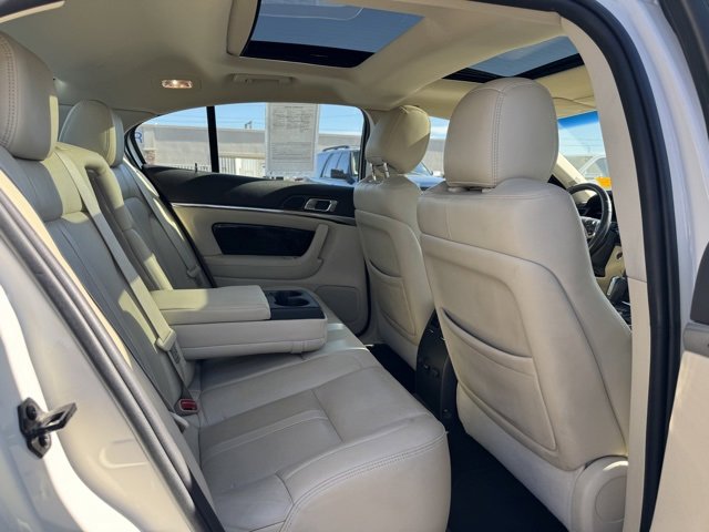 Used 2013 Lincoln MKS AWD image 34