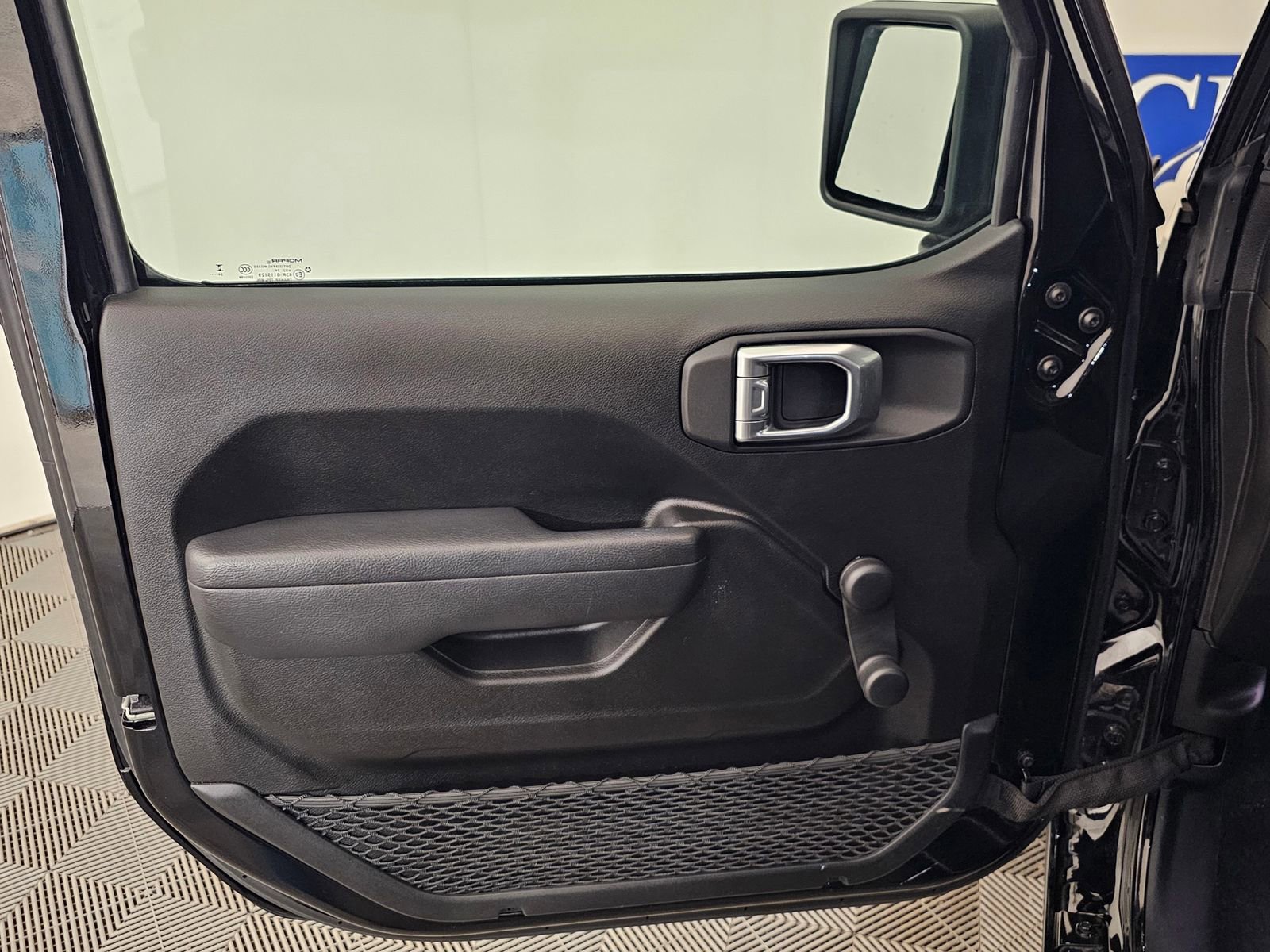 Used 2024 Jeep Gladiator Sport image 10