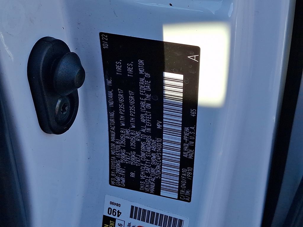 Used 2023 Toyota Sienna LE image 28