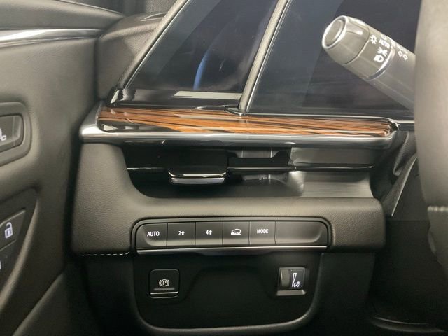 Certified 2024 Cadillac Escalade Premium Luxury image 18