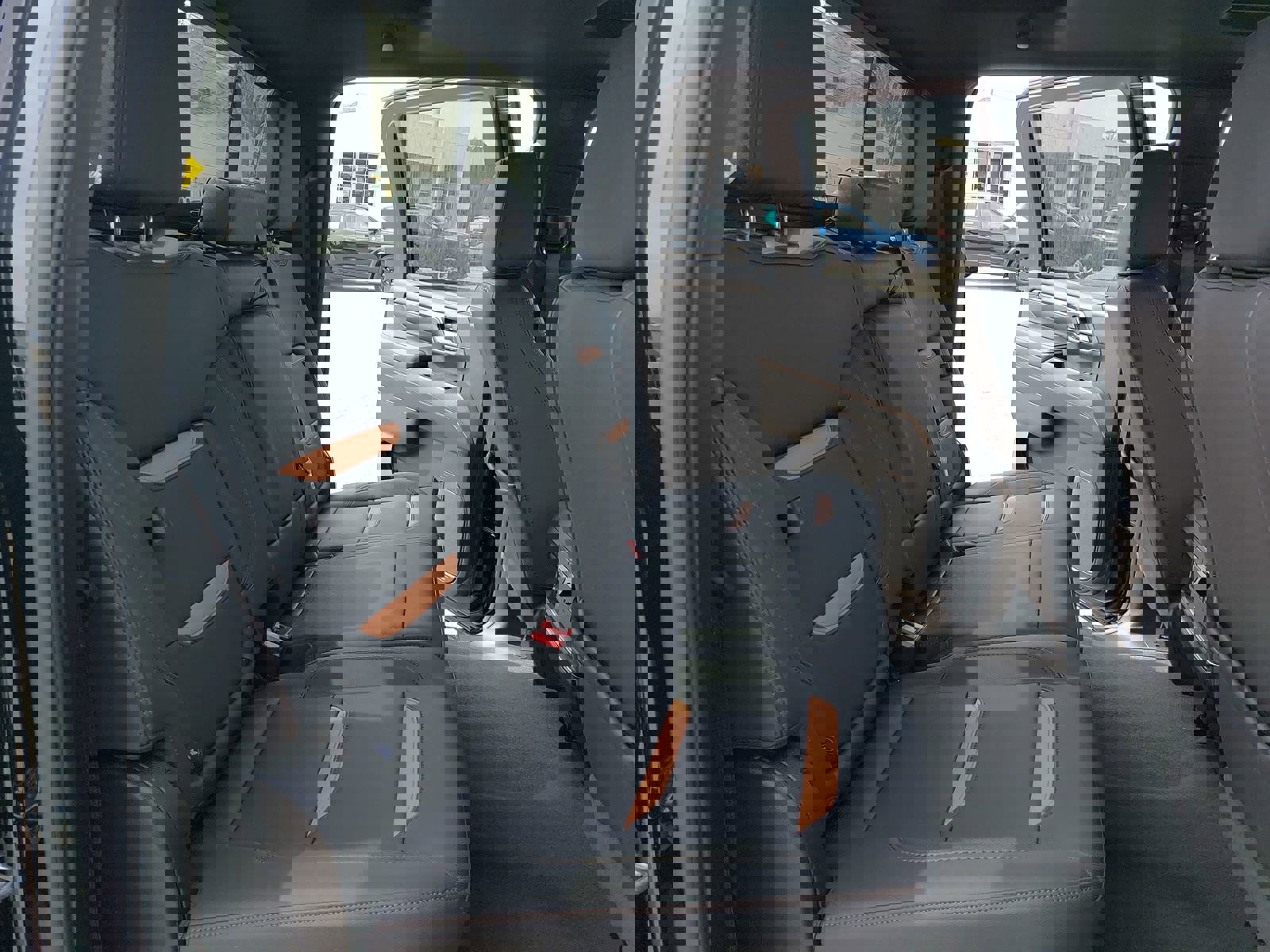 Used 2025 GMC Sierra 3500 AT4 w/ AT4 Premium Plus Package image 11