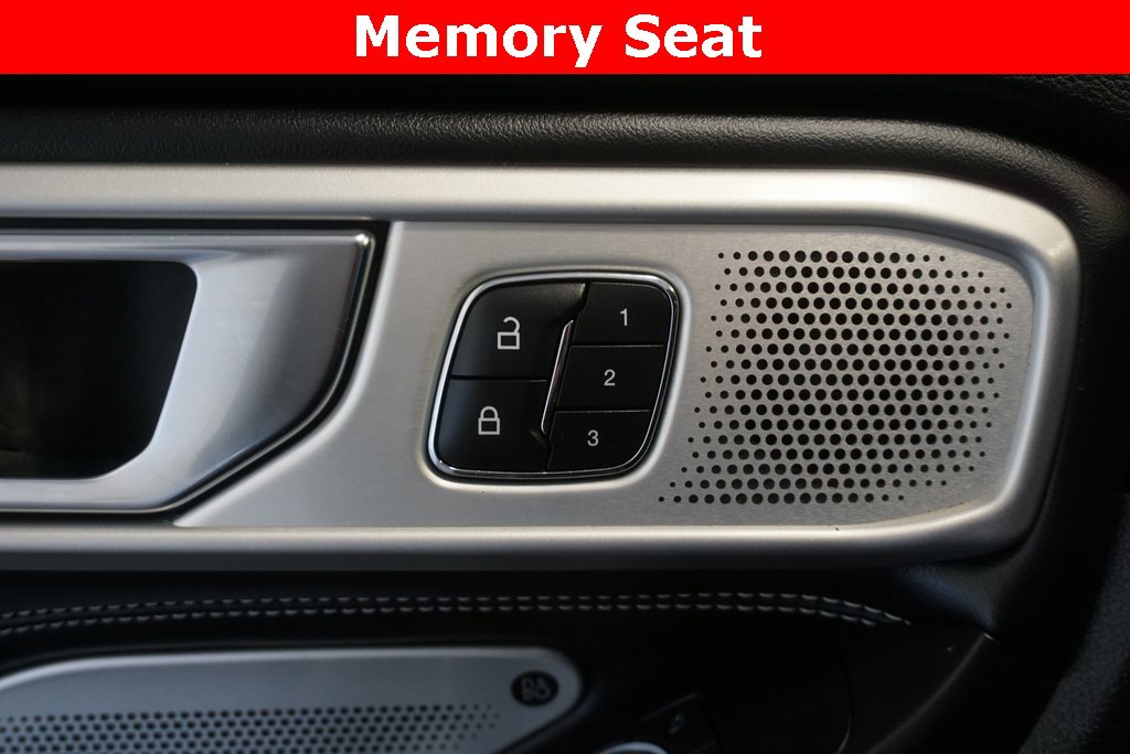 Used 2020 Ford Explorer ST w/ Premium Technology Package image 7