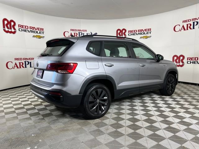 Used 2024 Volkswagen Taos S image 8