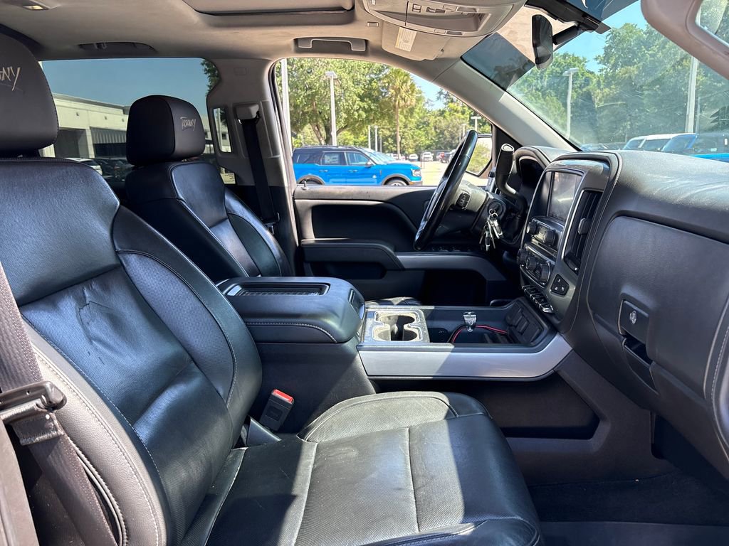 Used 2018 Chevrolet Silverado 1500 LTZ Z71 w/ LTZ Plus Package AWD/4WD image 30