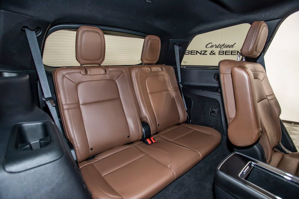Used 2023 Lincoln Aviator Reserve w/ Equipment Group 201A AWD/4WD image 16