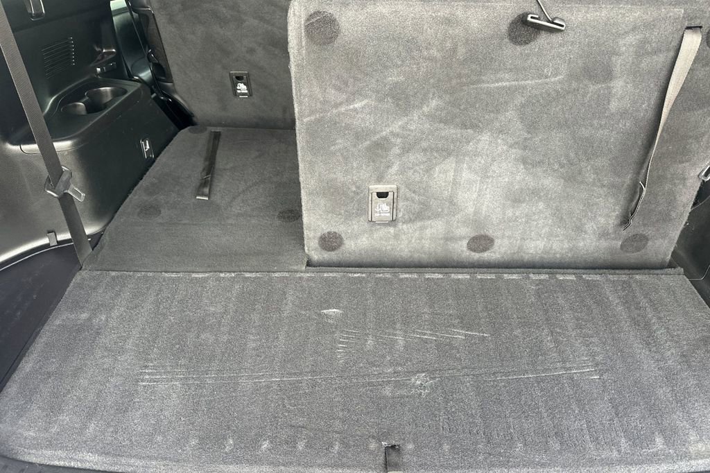 Used 2019 Toyota Highlander XLE AWD/4WD image 16