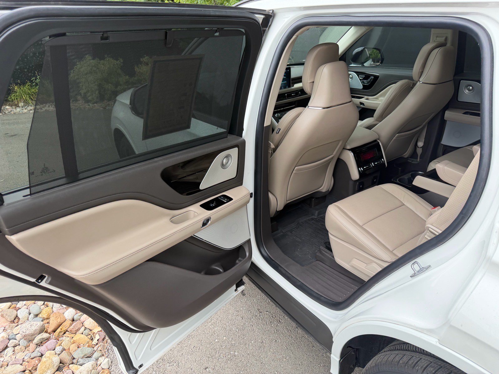 Certified 2022 Lincoln Aviator Reserve w/ Equipment Group 201A AWD/4WD image 19