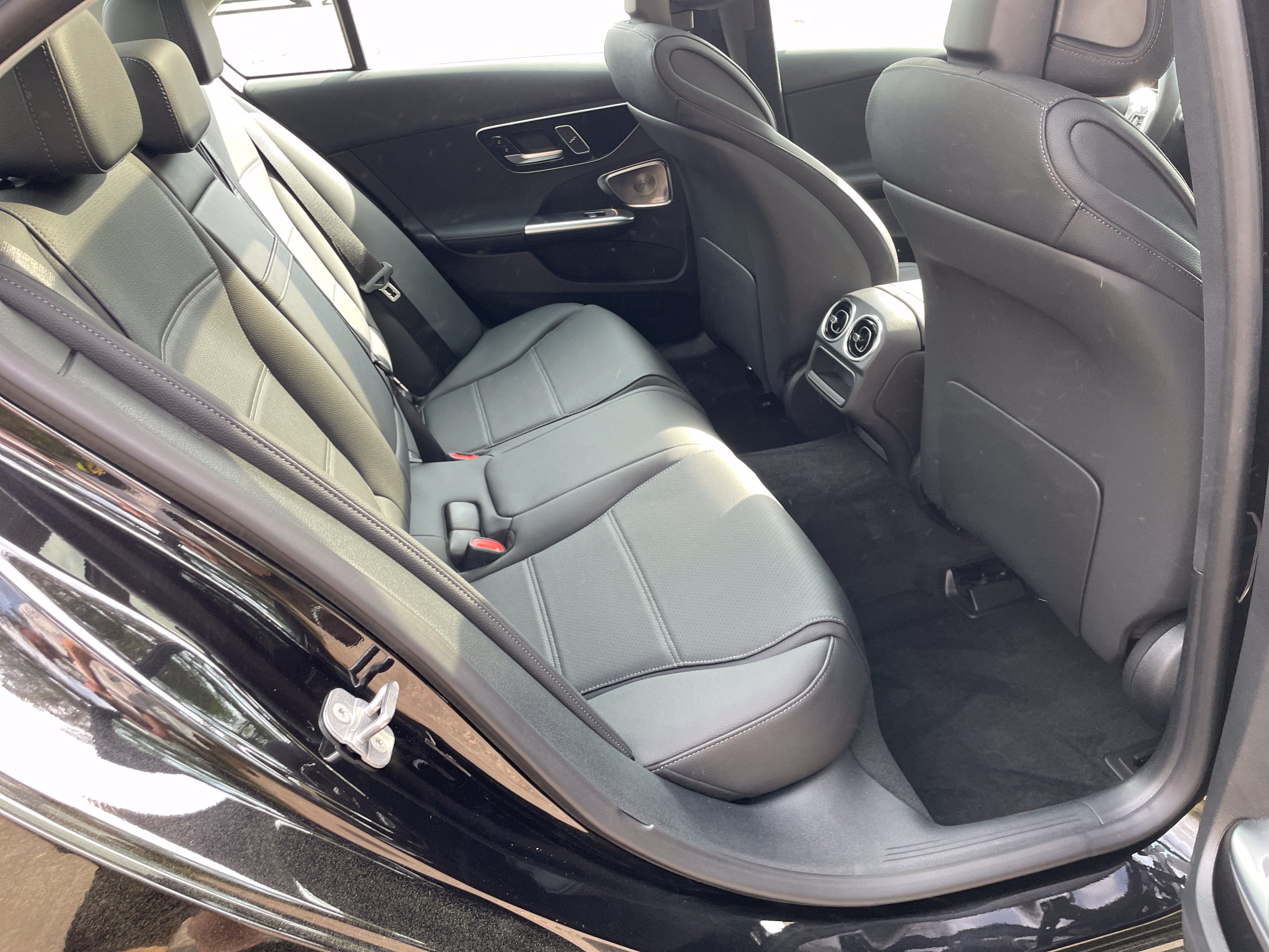 New 2026 Mercedes-Benz C 300 Sedan image 39