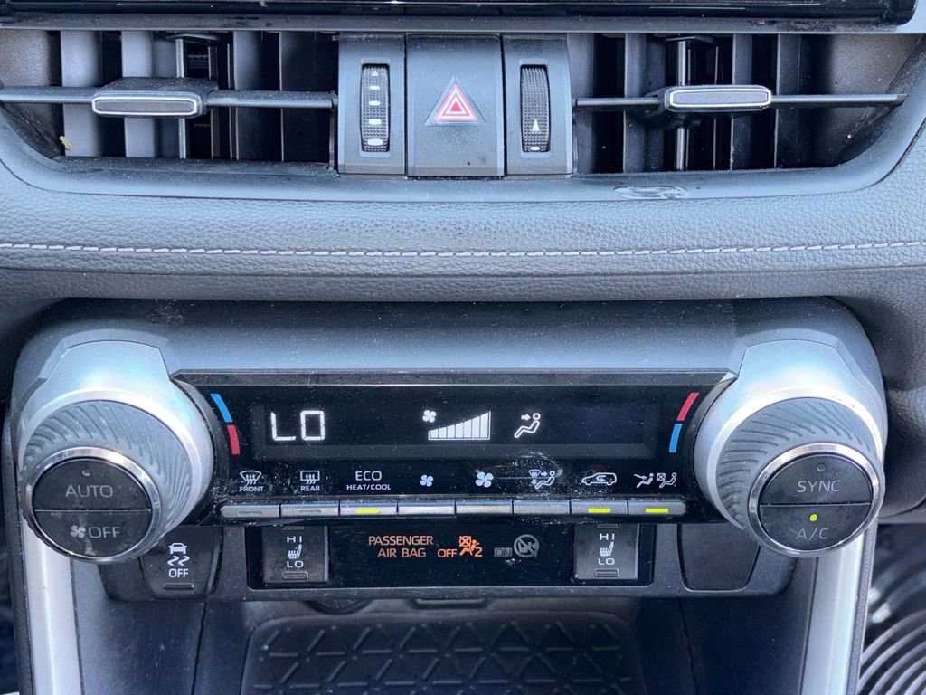 Used 2019 Toyota RAV4 XLE Premium w/ Cold Weather Package image 8