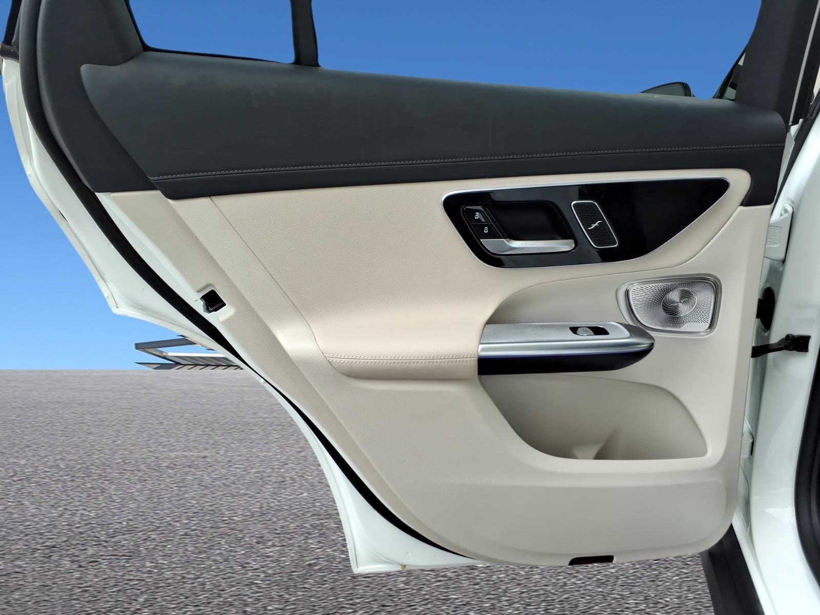 Certified 2023 Mercedes-Benz GLC 300 4MATIC image 11