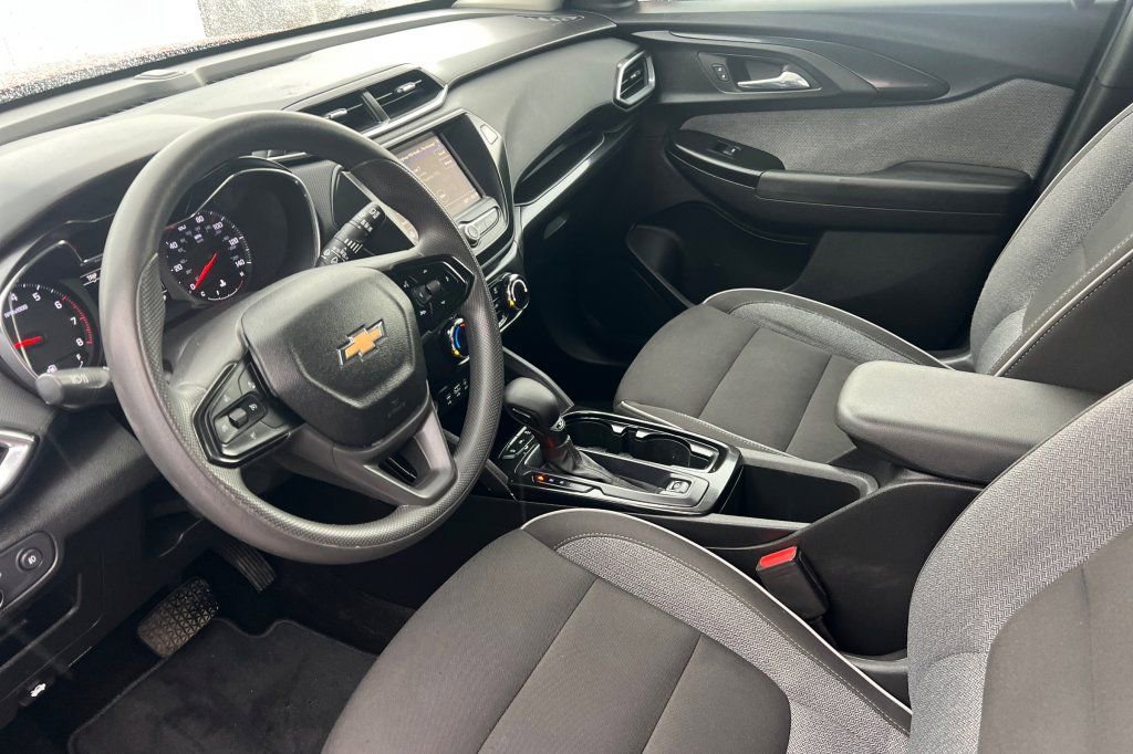 Used 2022 Chevrolet TrailBlazer LT w/ Driver Confidence Package AWD/4WD image 7