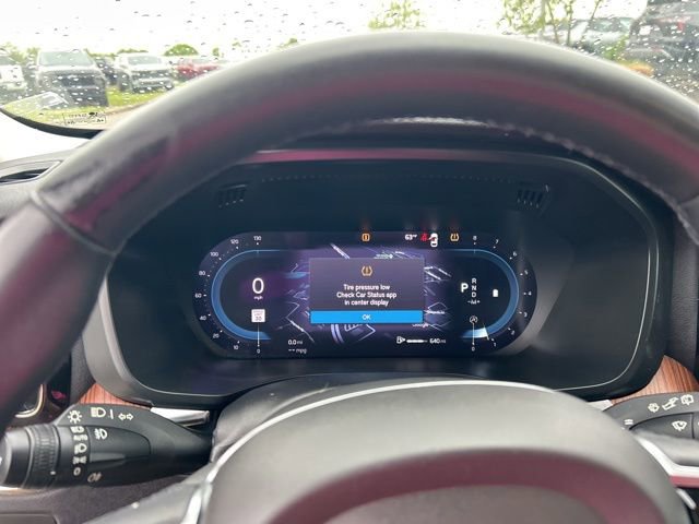 Used 2023 Volvo XC60 B5 Plus FWD image 7