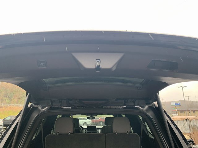 Used 2021 Chevrolet Suburban Z71 w/ Z71 Off-Road Package image 11