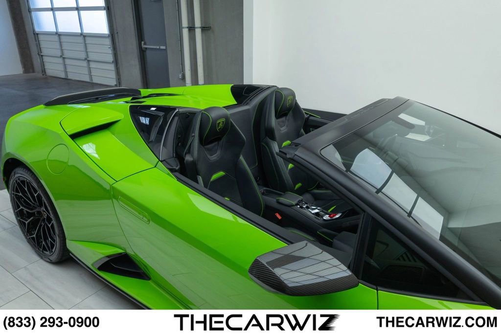Used 2021 Lamborghini Huracan EVO RWD image 31